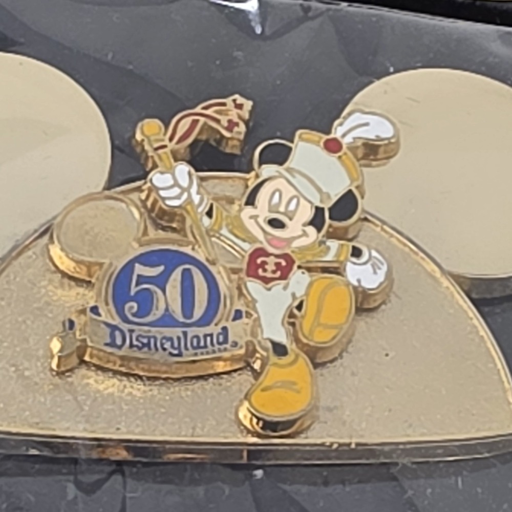 Vintage 2005 Disneyland 50th Anniversary Golden Mickey Mouse Ears Pin - Picture 3 of 8